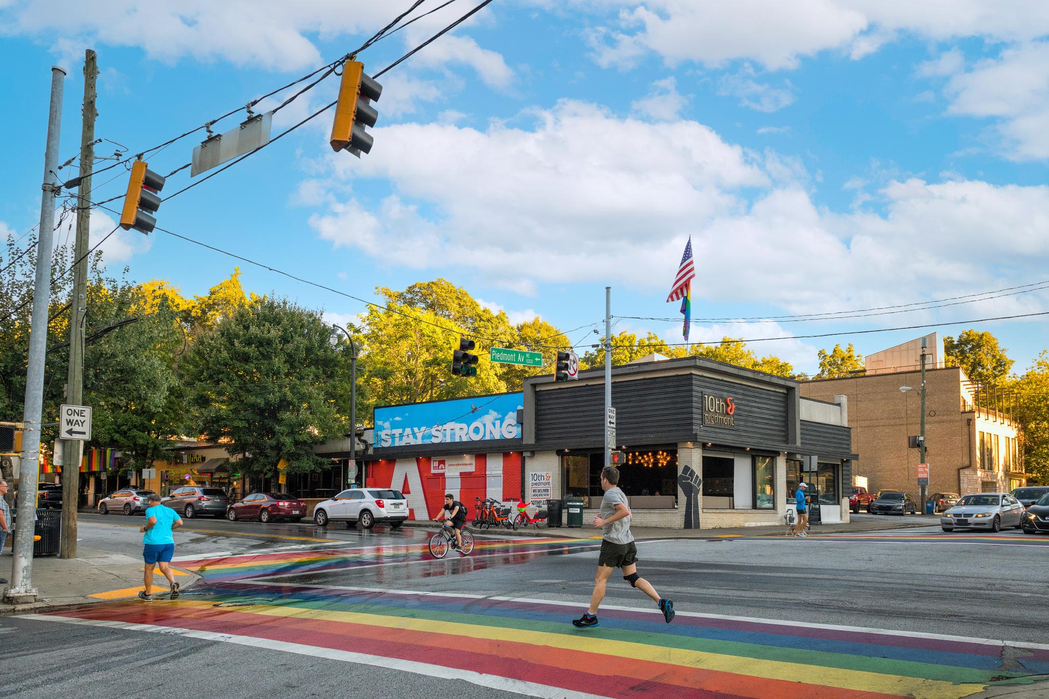 Rainbow_Crosswalk_Midtown_2021