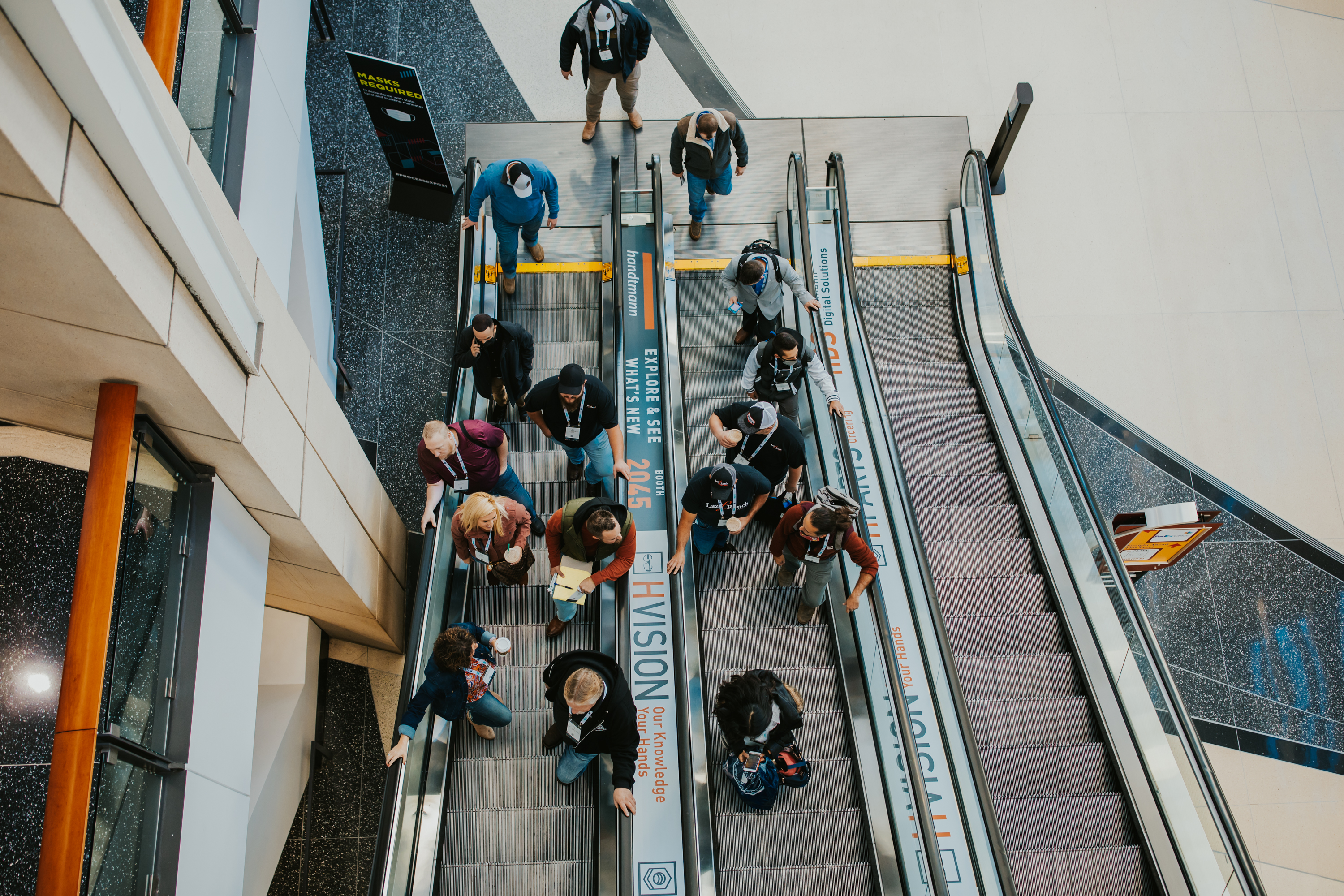 escalator-clings